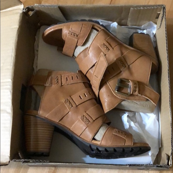 sorel nadia buckle bootie